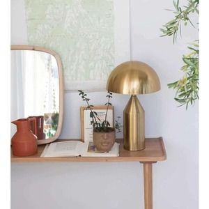 NEW! Modern Golden Mushroom Looking Lamp! Gold Light for Accent Table